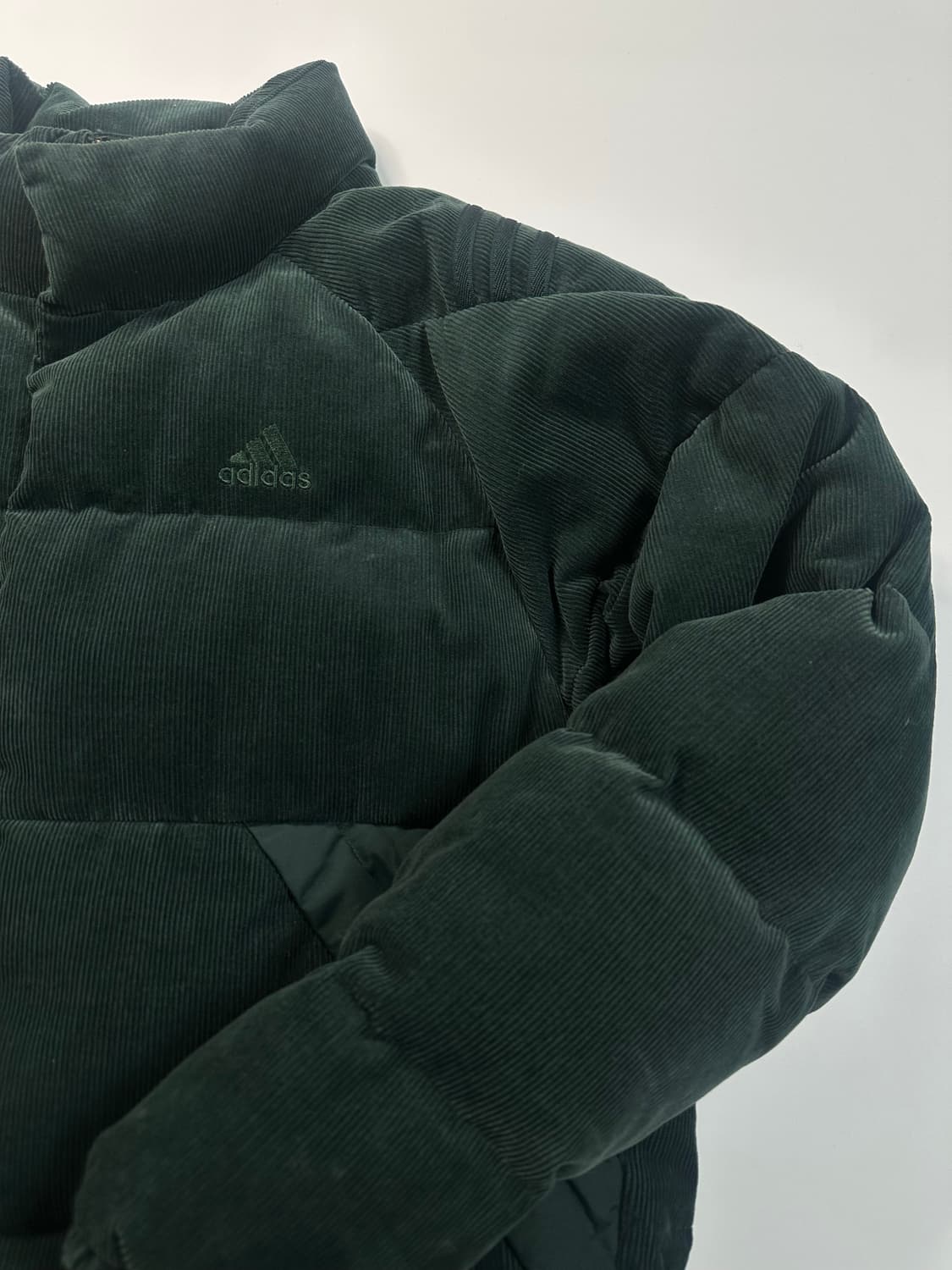 아디다스 딥그린 코듀로이 패딩 상품이미지3