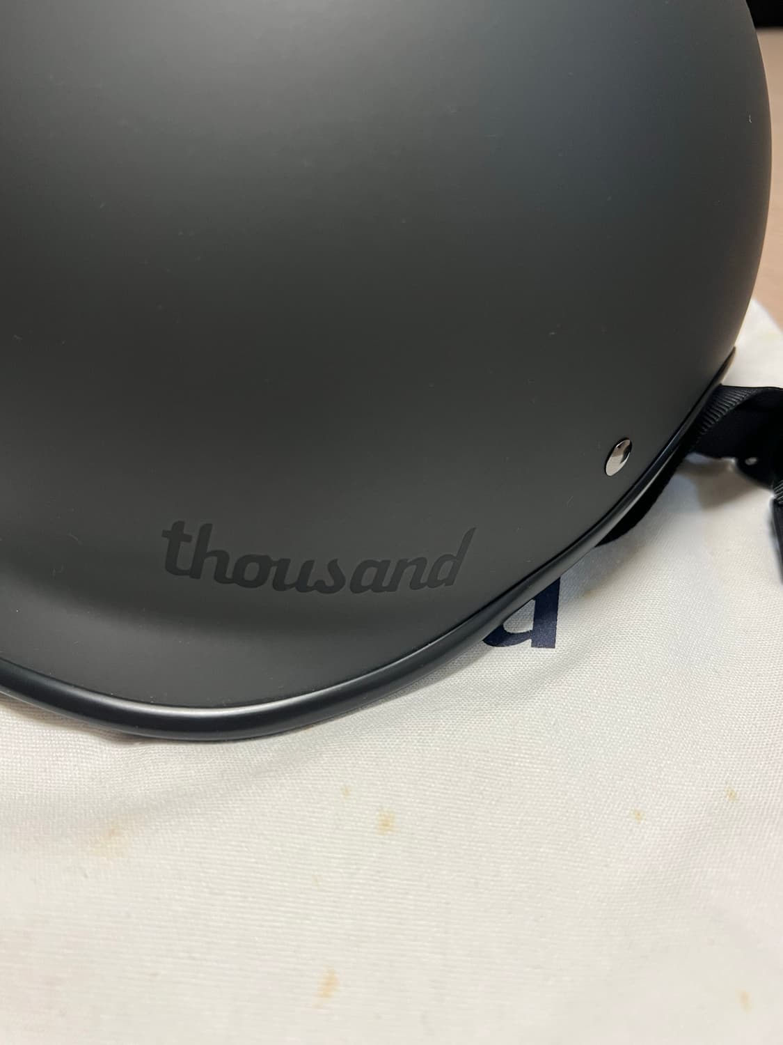 따우전드 블랙 무광 헬멧 M사이즈  상품이미지1