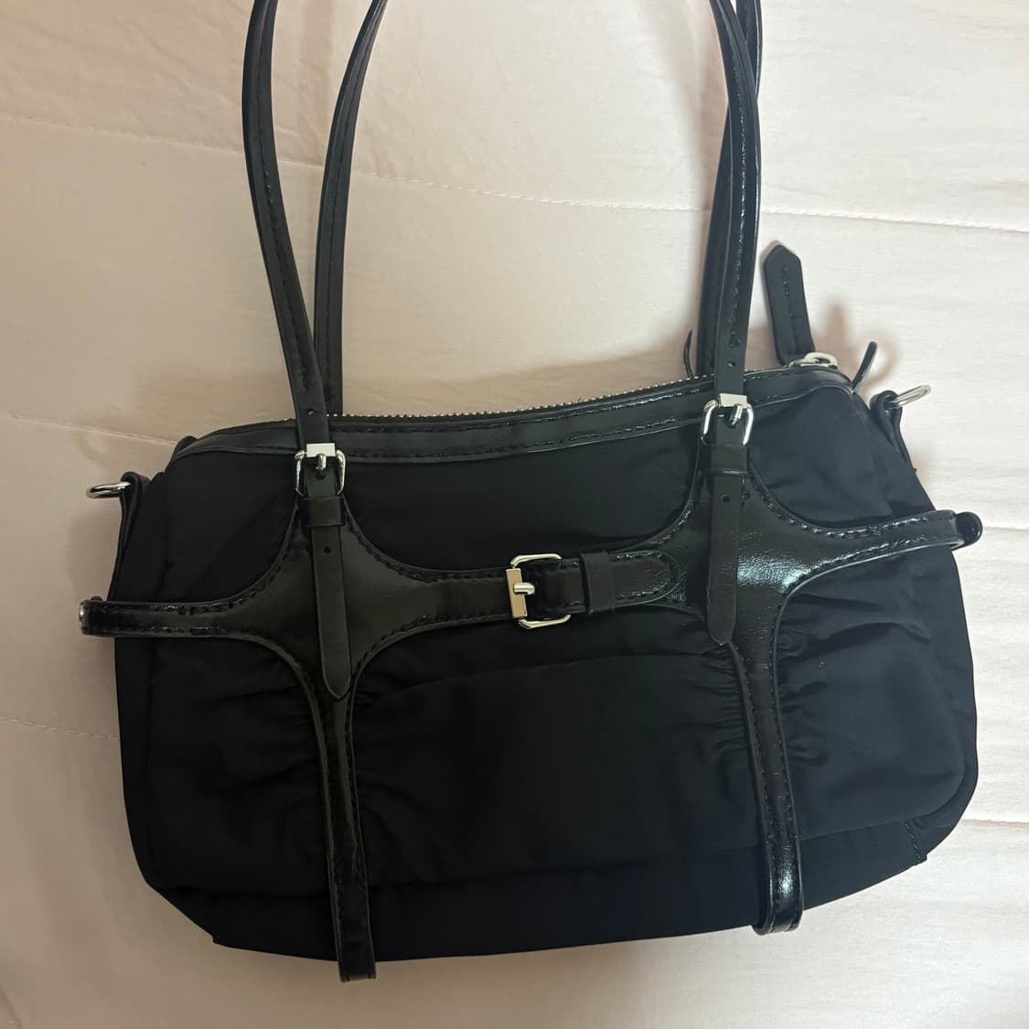 자라 버클 나일론 숄더백 상품이미지5