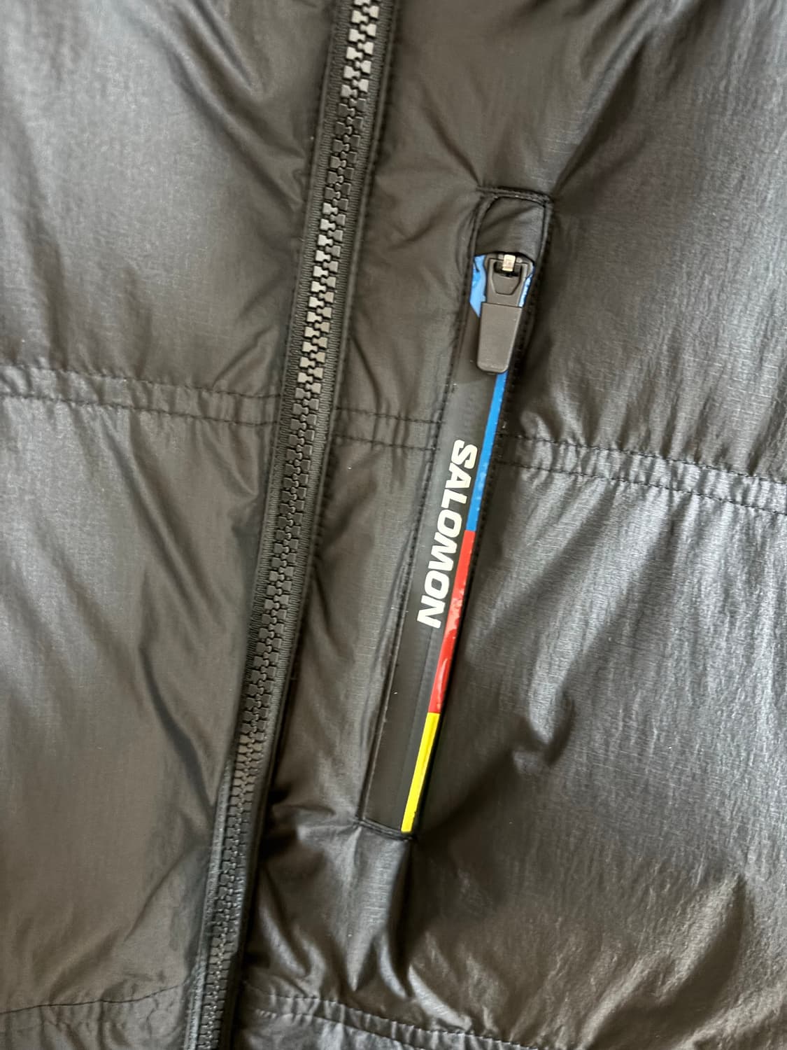 24년도 살로몬 컨투어 크롭 패딩 여성용 블랙s사이즈 상품이미지4