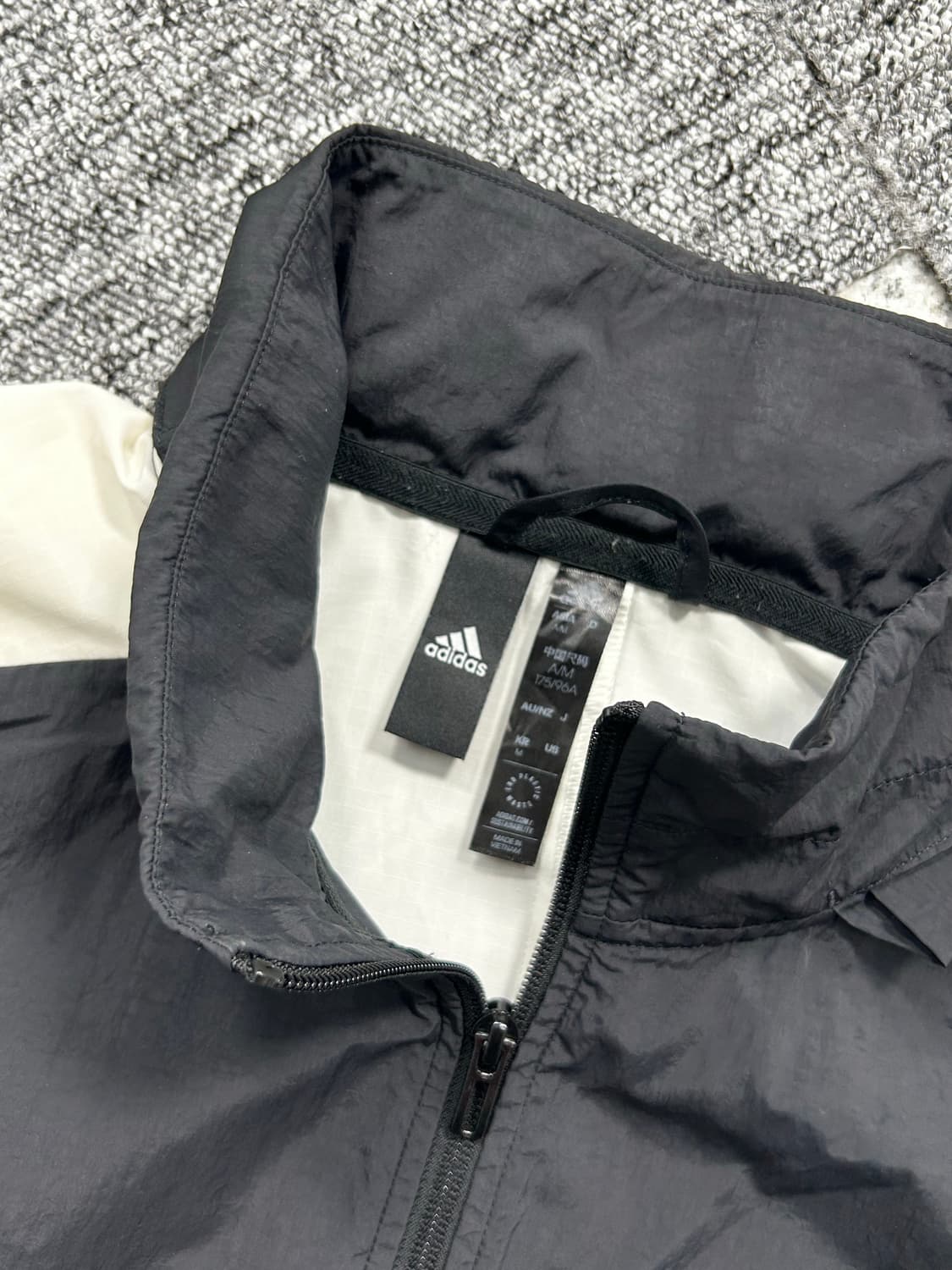 아디다스 블랙 화이트 우븐 트랙탑 바람막이 M 상품이미지5