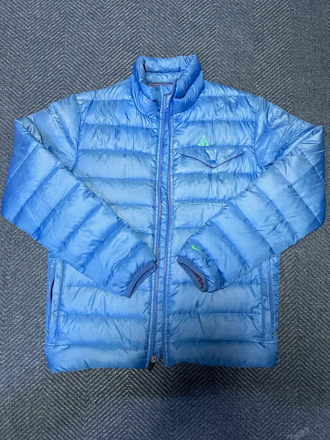 나이키 ACG 경량패딩 상품이미지1