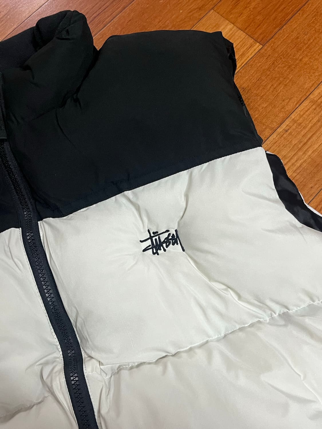 스투시 패딩조끼 상품이미지2