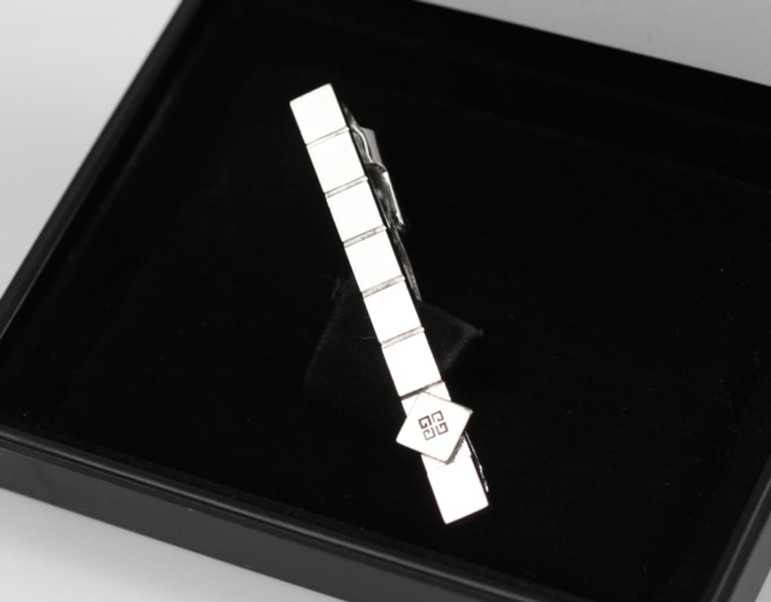 지방시 B+등급 5cm 남자 명품 넥타이핀 상품이미지1