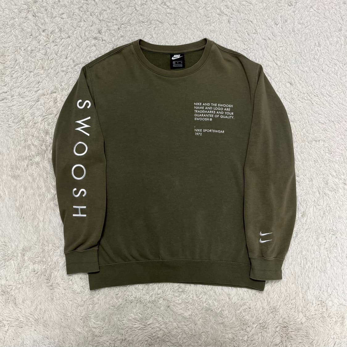 나이키 맨투맨 상품이미지1