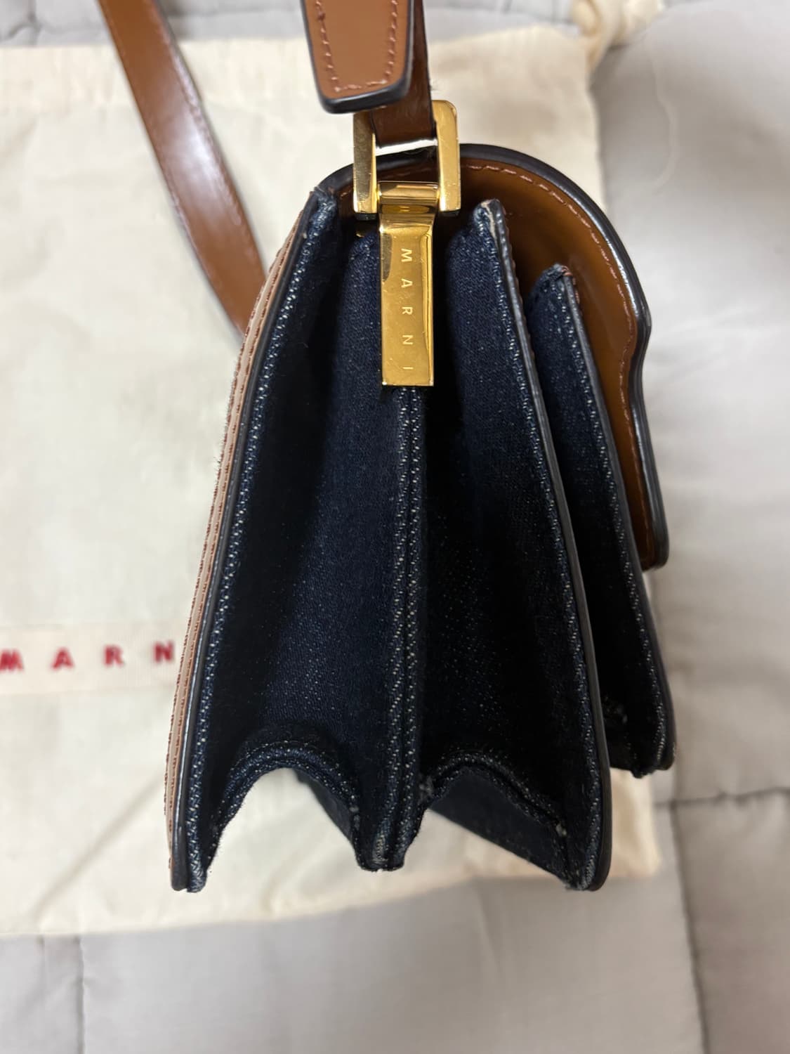 마르니 데님 트렁크 백 상품이미지4