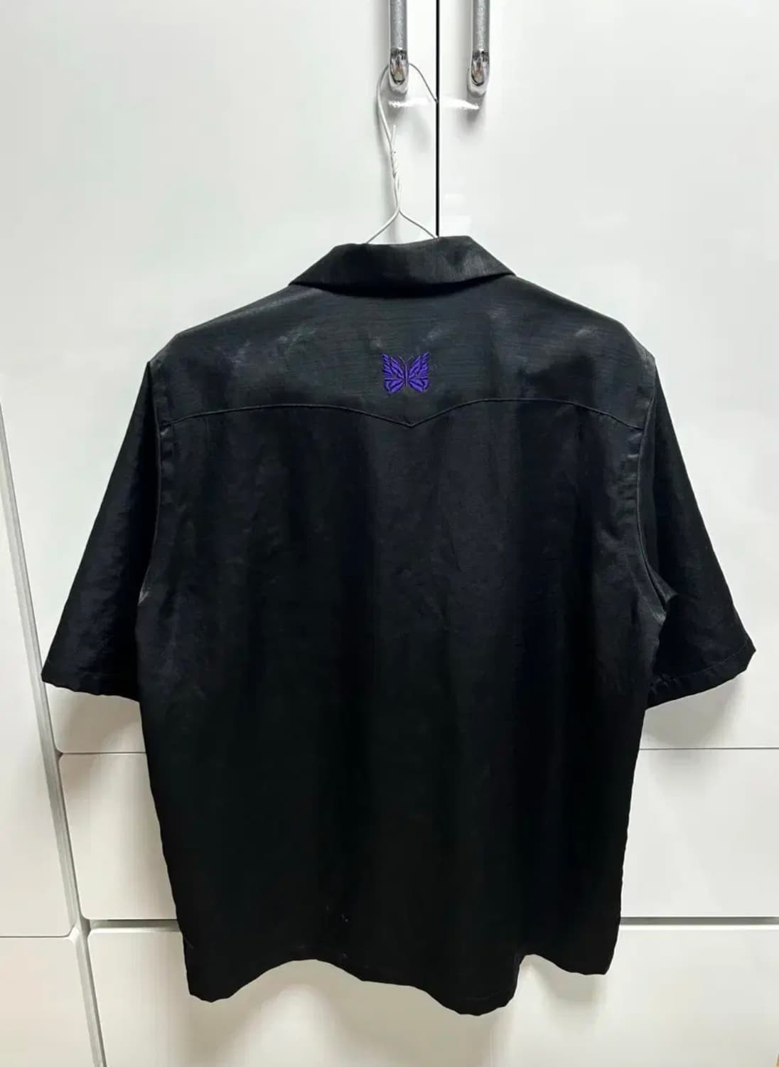 니들스 숏슬리브 카우보이 원업 폴리 슬럽 사틴 셔츠 블랙 상품이미지3