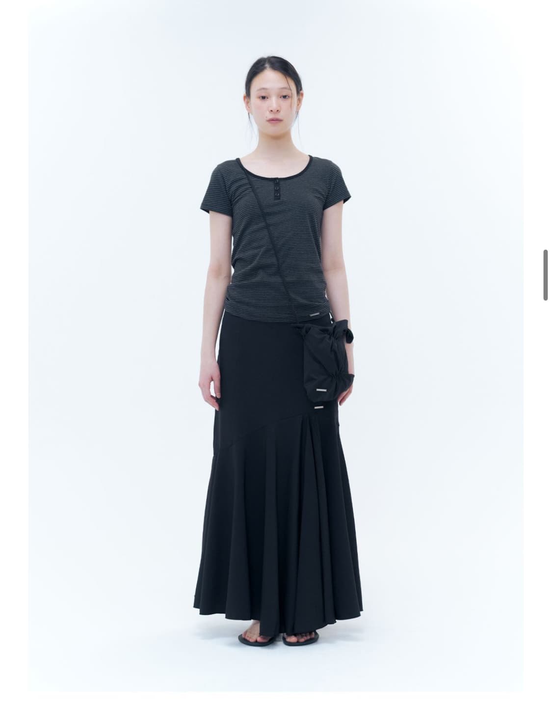 미세키서울 플레어 롱 스커트 블랙 상품이미지2