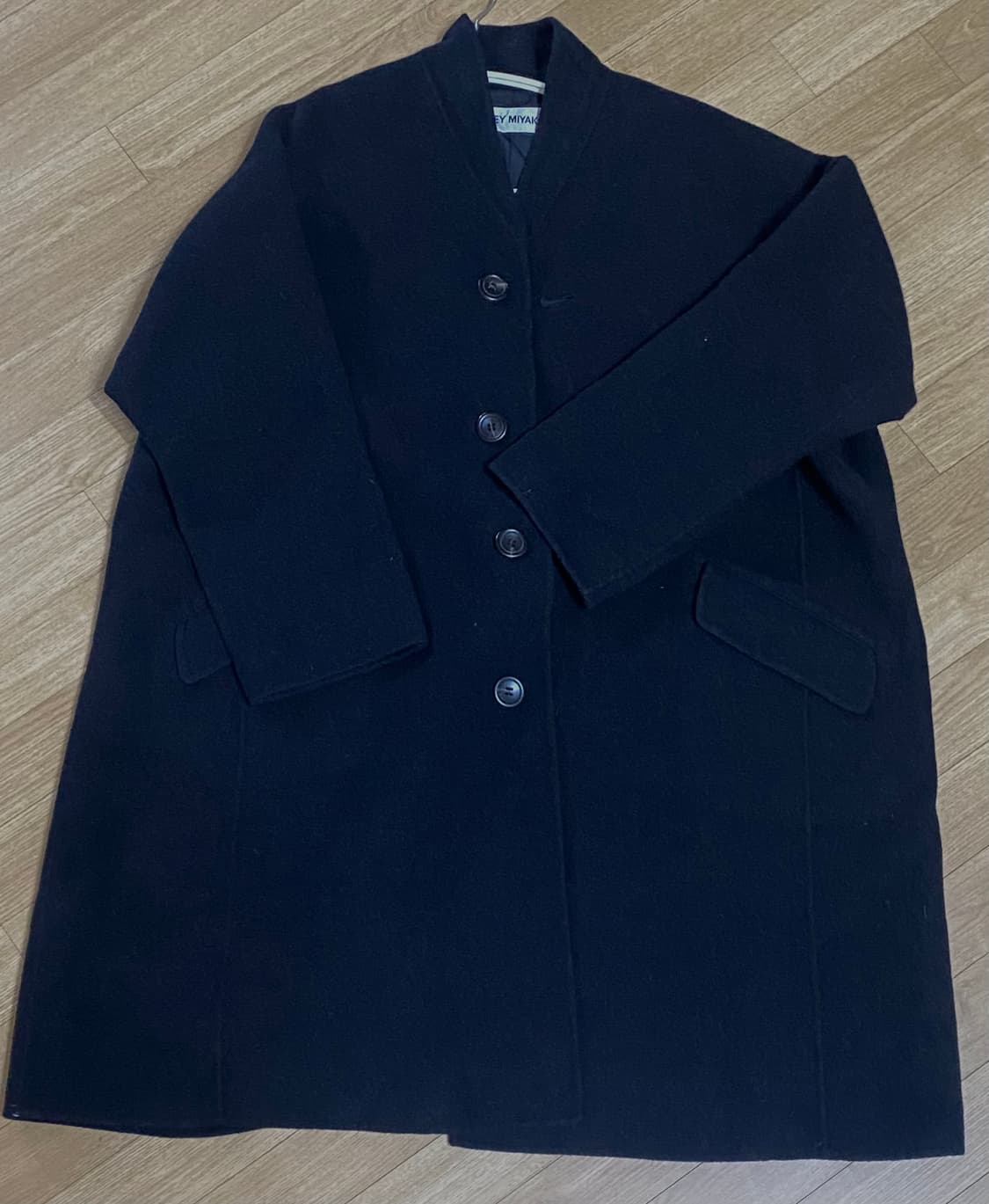 이세이미야케 롱코트 상품이미지1