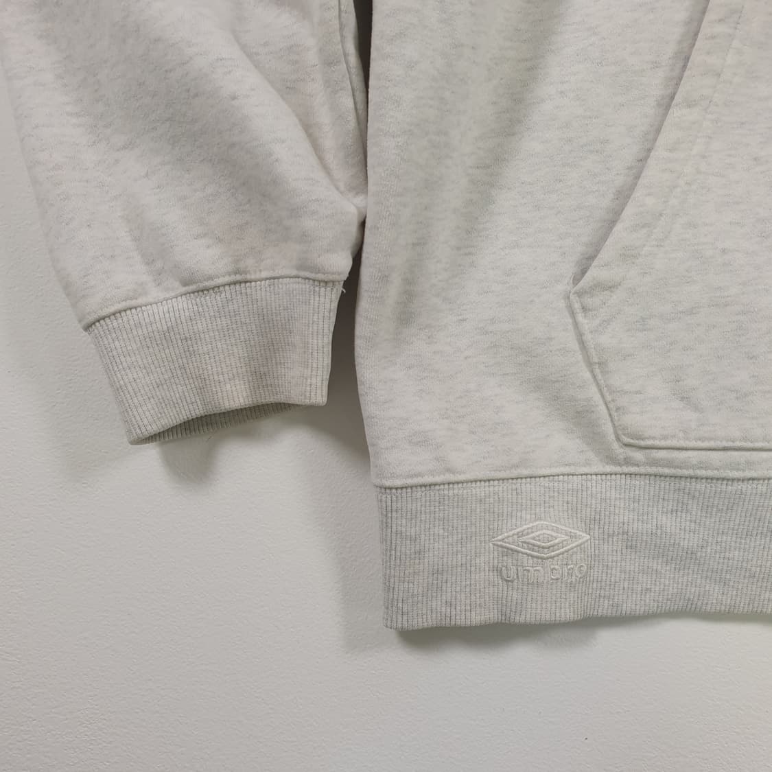 엄브로 후드티 상품이미지6