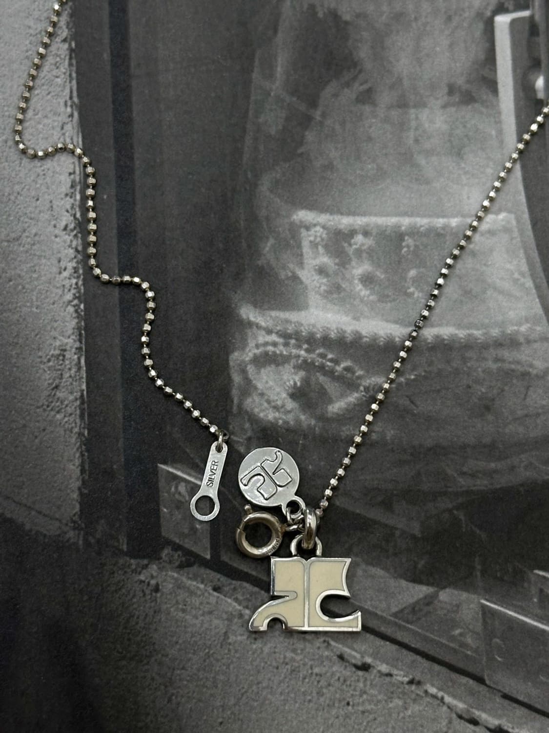 courreges / 꾸레쥬 실버 950 빅로고 목걸이  상품이미지3