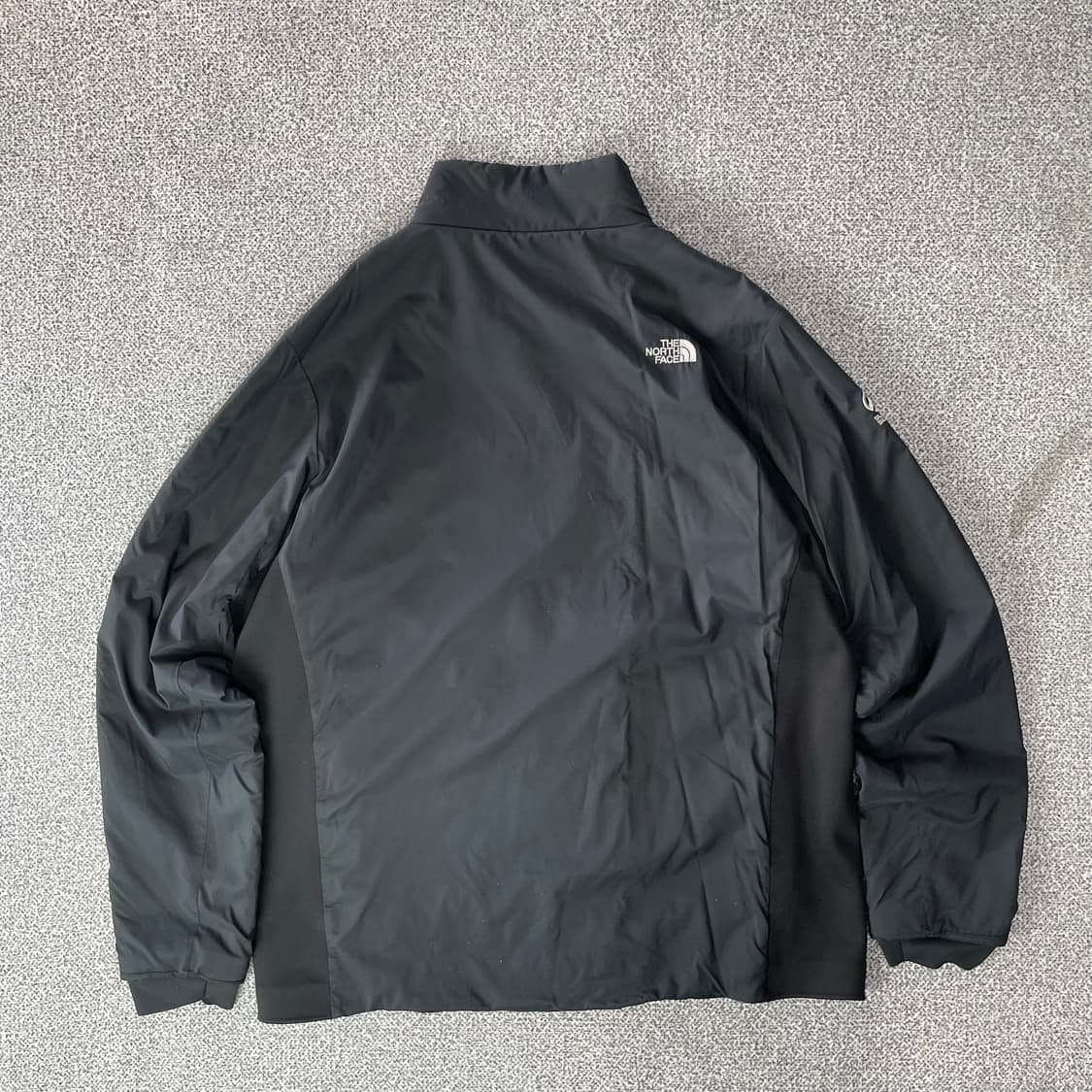 노스페이스 바람막이 블랙 상품이미지2