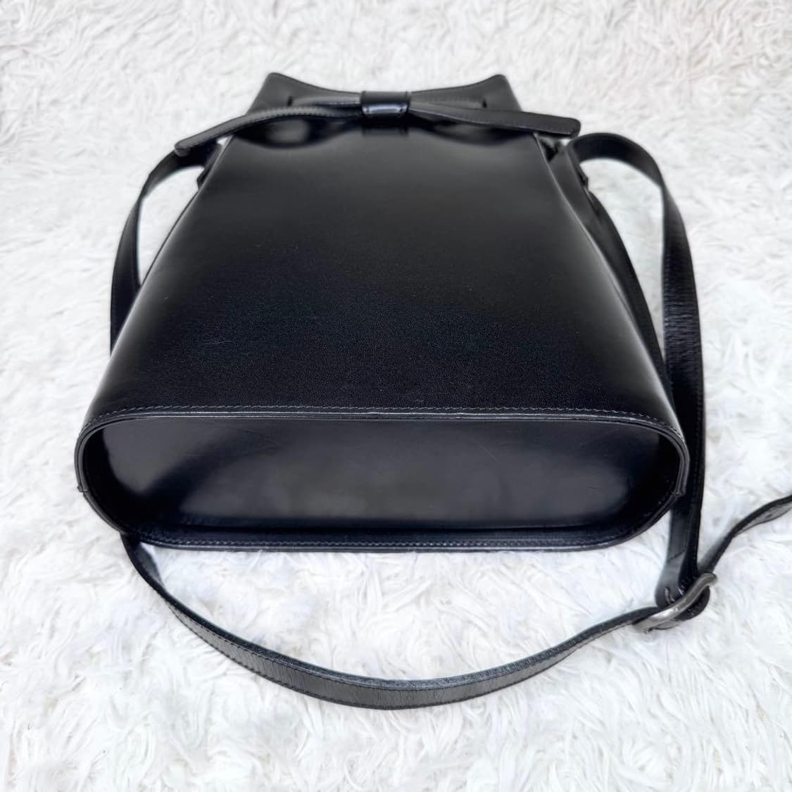 이세이미야케 디자인스튜디오 가죽 숄더백 상품이미지5