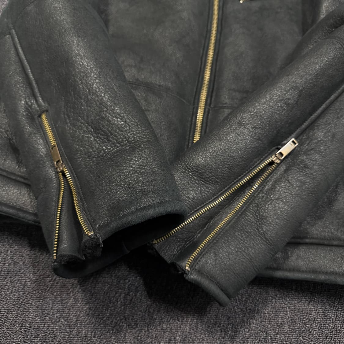 존바바토스 천연모피 양시어링 가죽자켓 상품이미지6