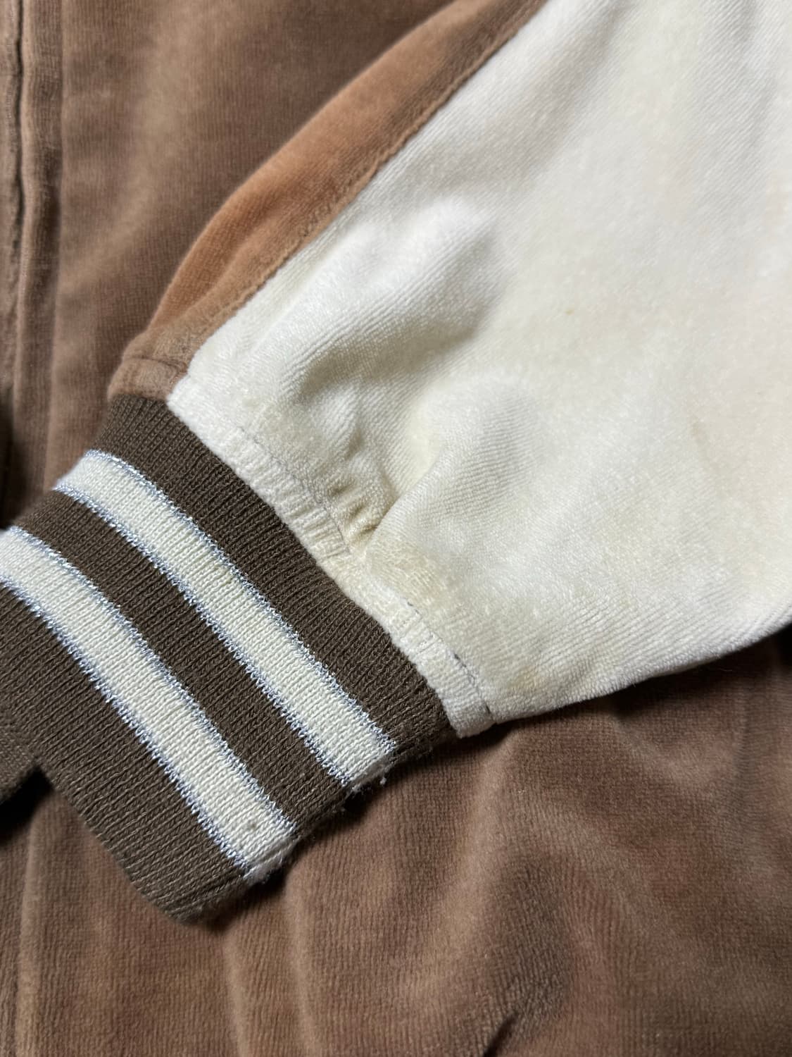 Vans Skull Velvet Track Top 상품이미지5