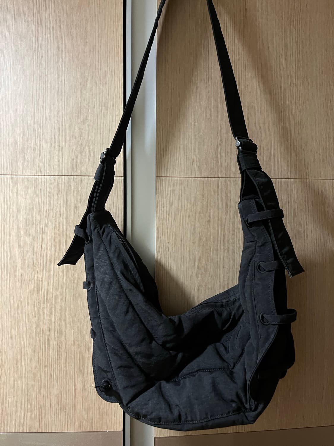 르메르 게임백 스몰 다크초코 팝니다 상품이미지2