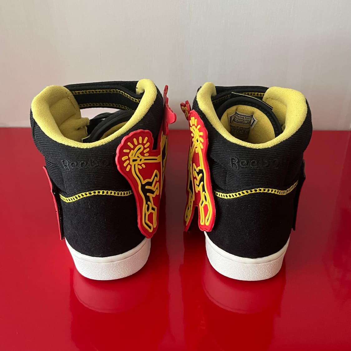 리복 x 키스해링 콜라보 한정 운동화 상품이미지4