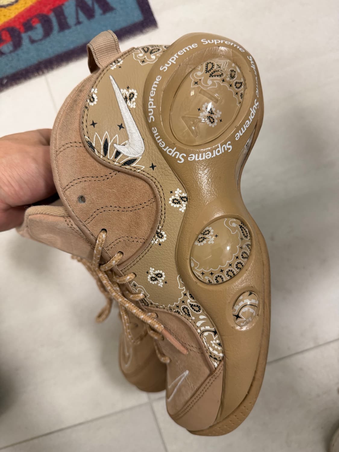 나이키 x 슈프림 에어 줌 플라이트 95 SP 헴프 상품이미지3