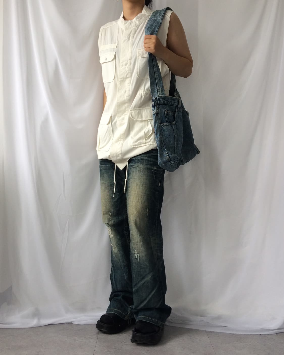 Multi pocket point high neck long vest 상품이미지6