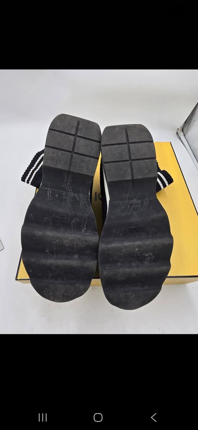 펜디 삭스 스니커즈 블랙 여성245 상품이미지7