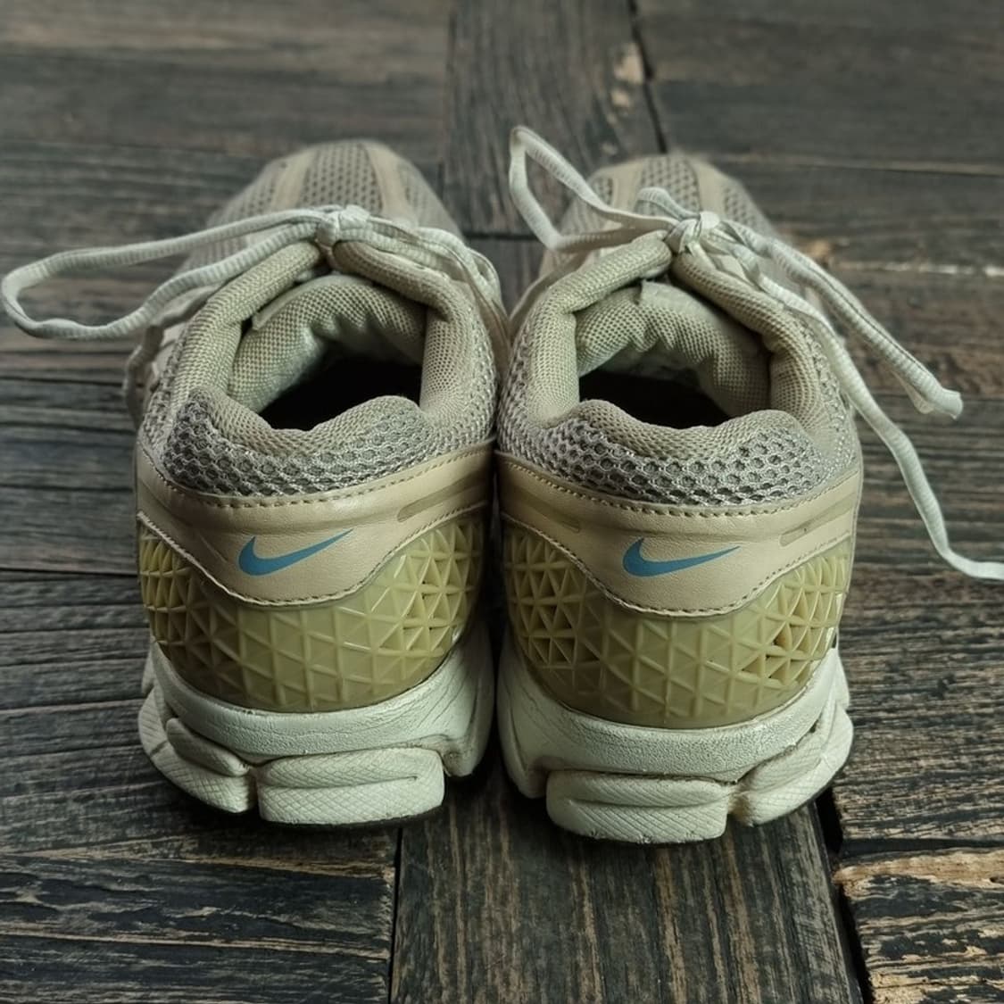 [나이키] 줌 보매로 5 오트밀 운동화 M19239 상품이미지5