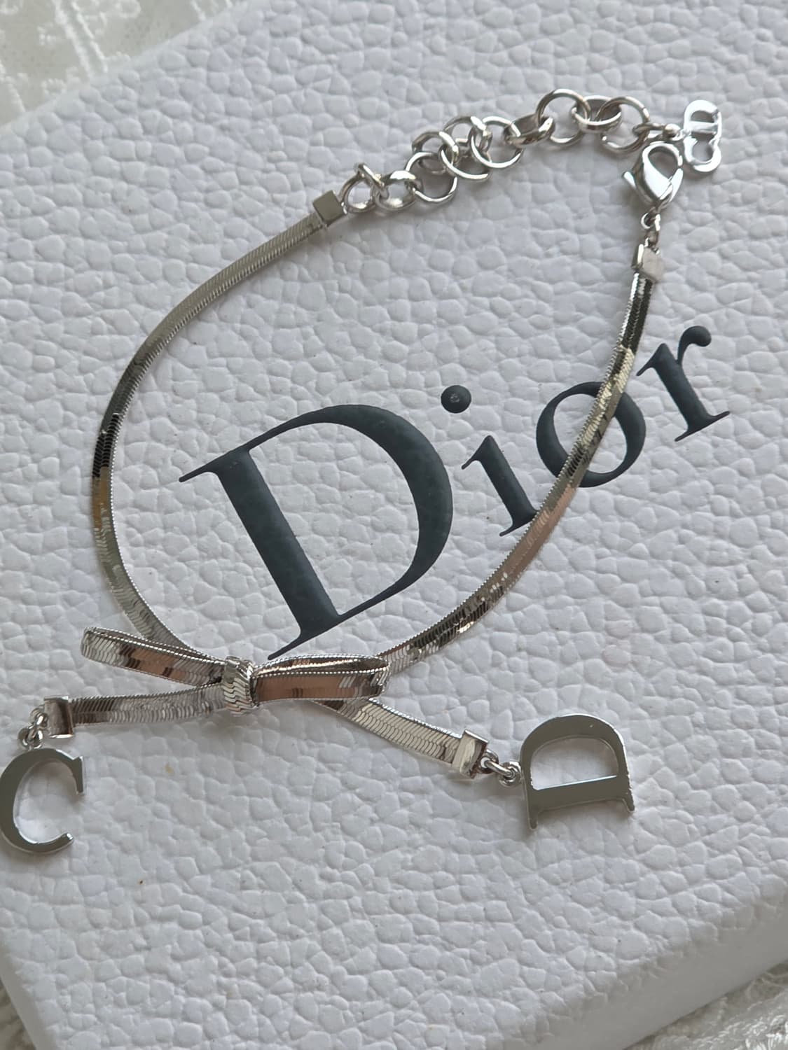 디올 은장 스네이크 체인 CD 로고 리본 팔찌 상품이미지6