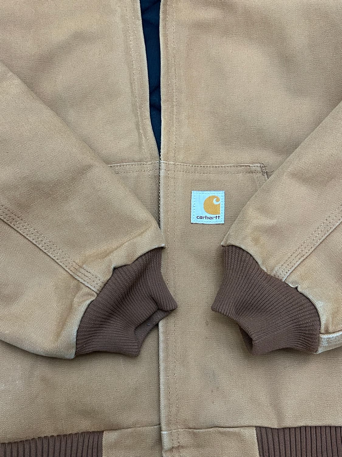 칼하트 덕액티브자켓 브라운 컬러 (J140) 상품이미지2