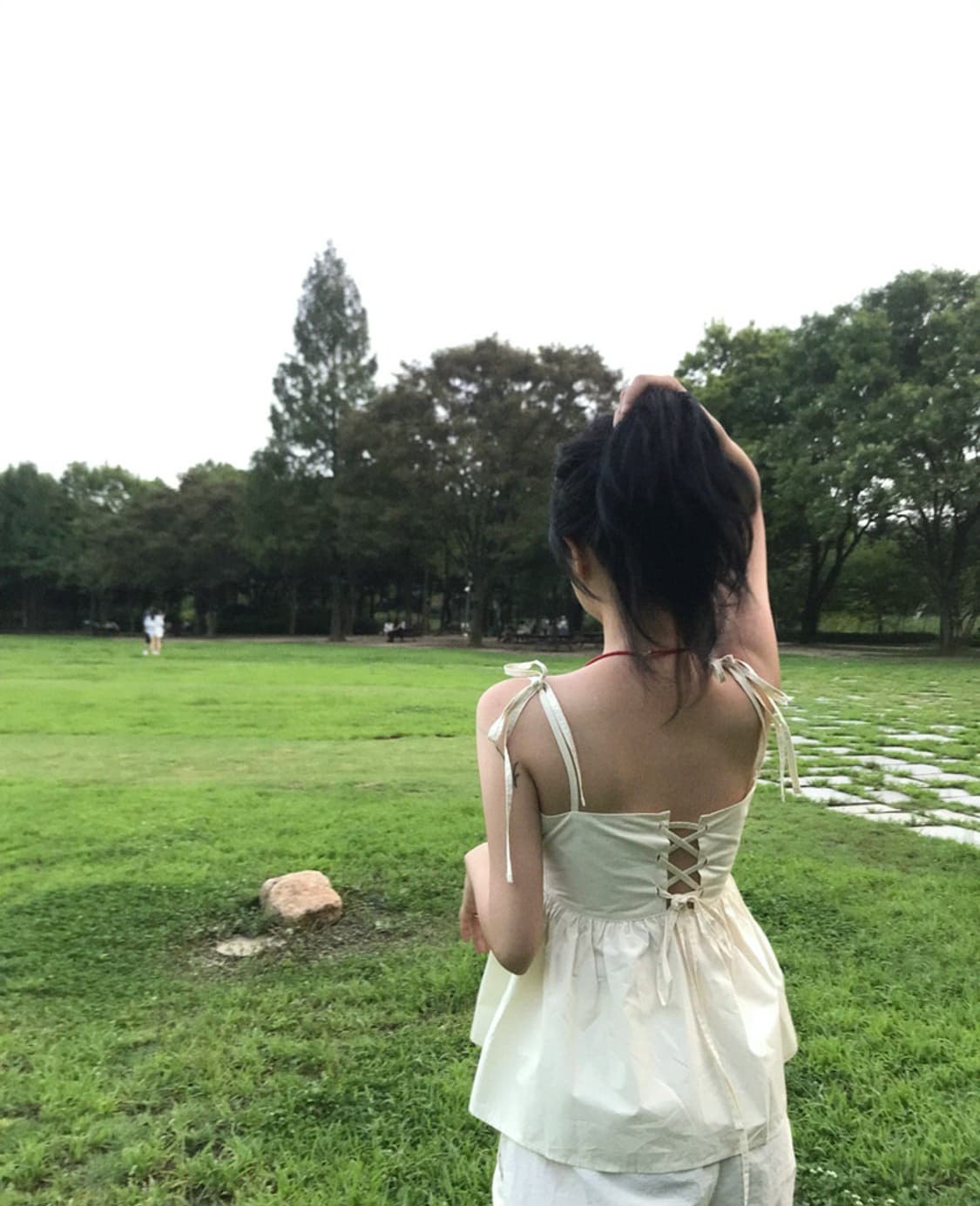 오몰포 코르셋플레어 블라우스 상품이미지2