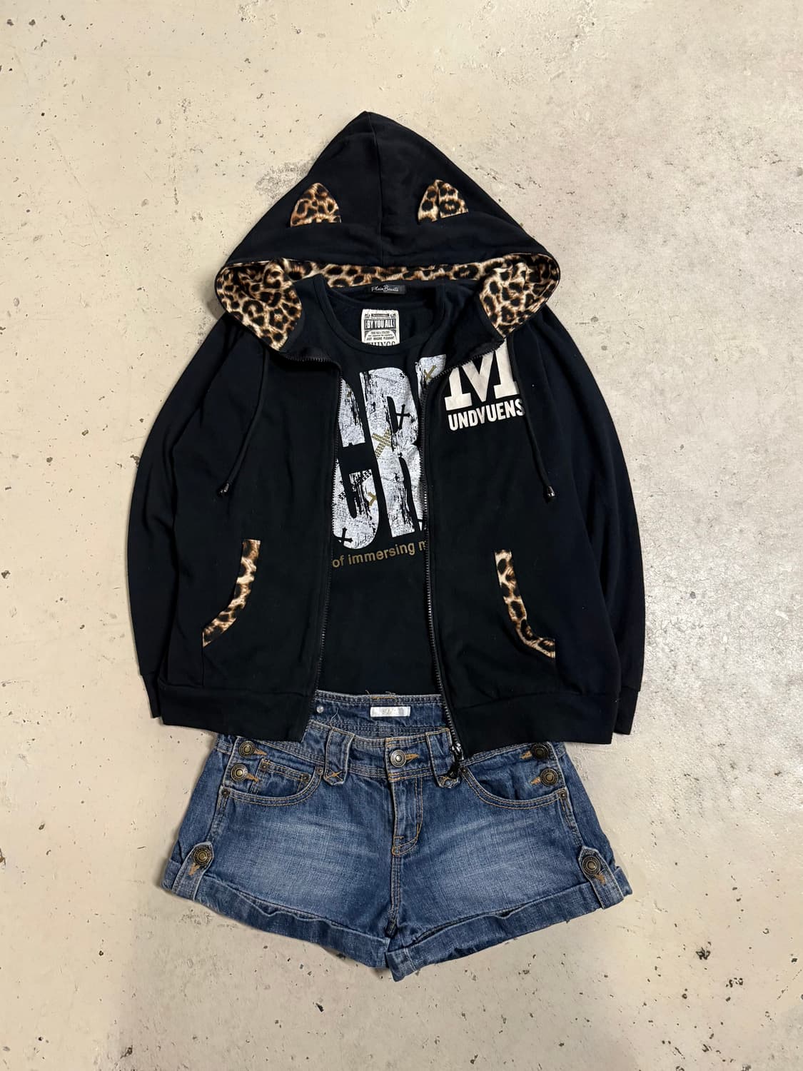 Top + shorts cody set 상품이미지1