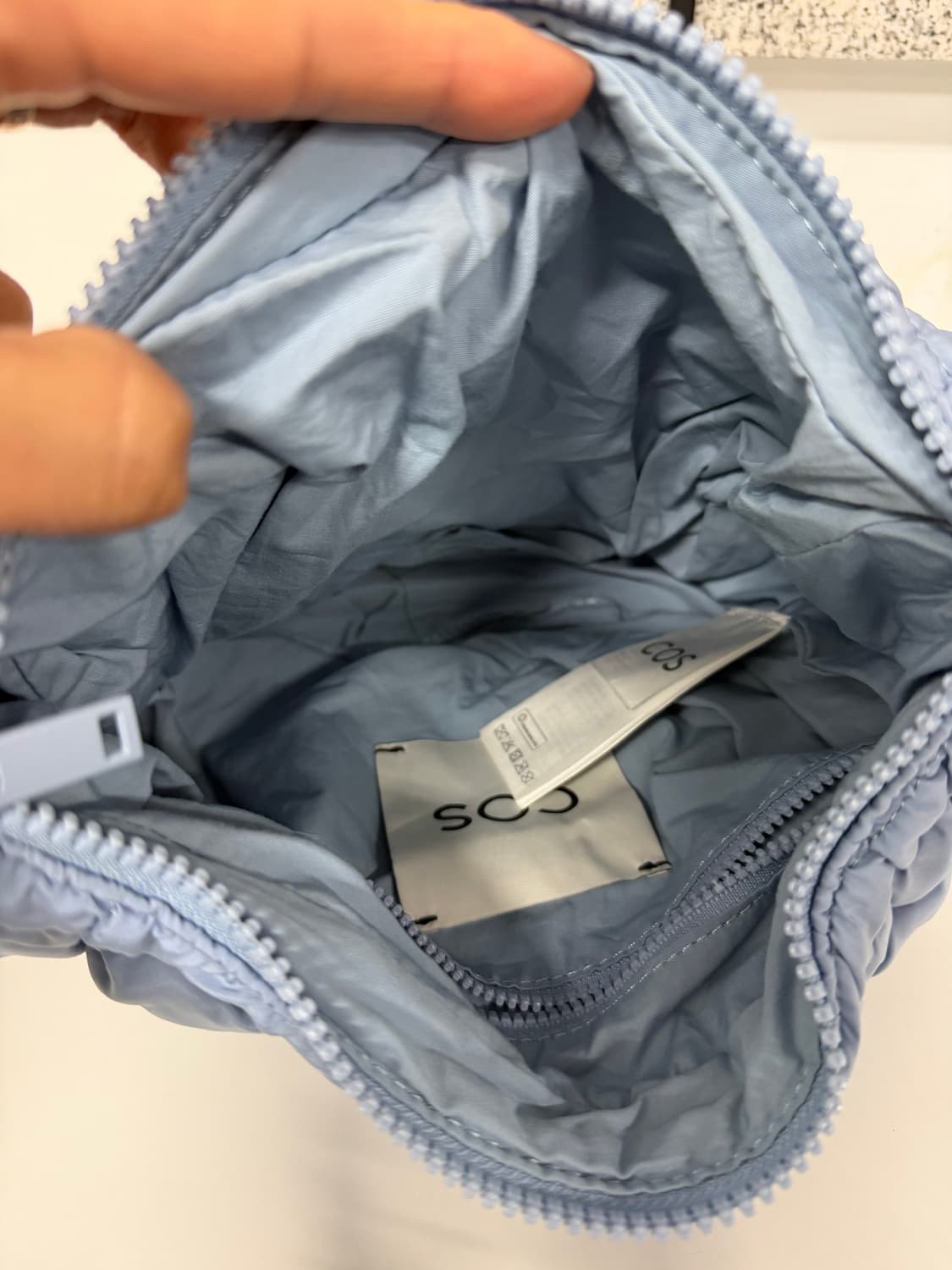 정품) COS 코스 퀼티드 구름백 미니백  상품이미지7