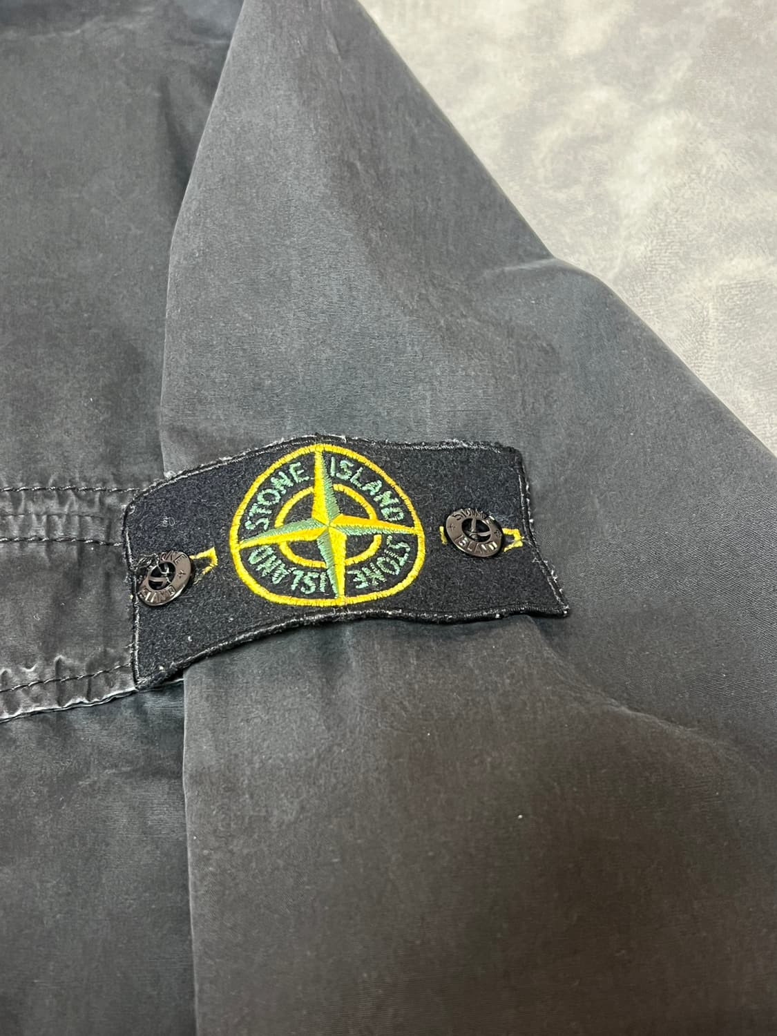 스톤아일랜드 가먼트 다이드 오버셔츠 상품이미지3