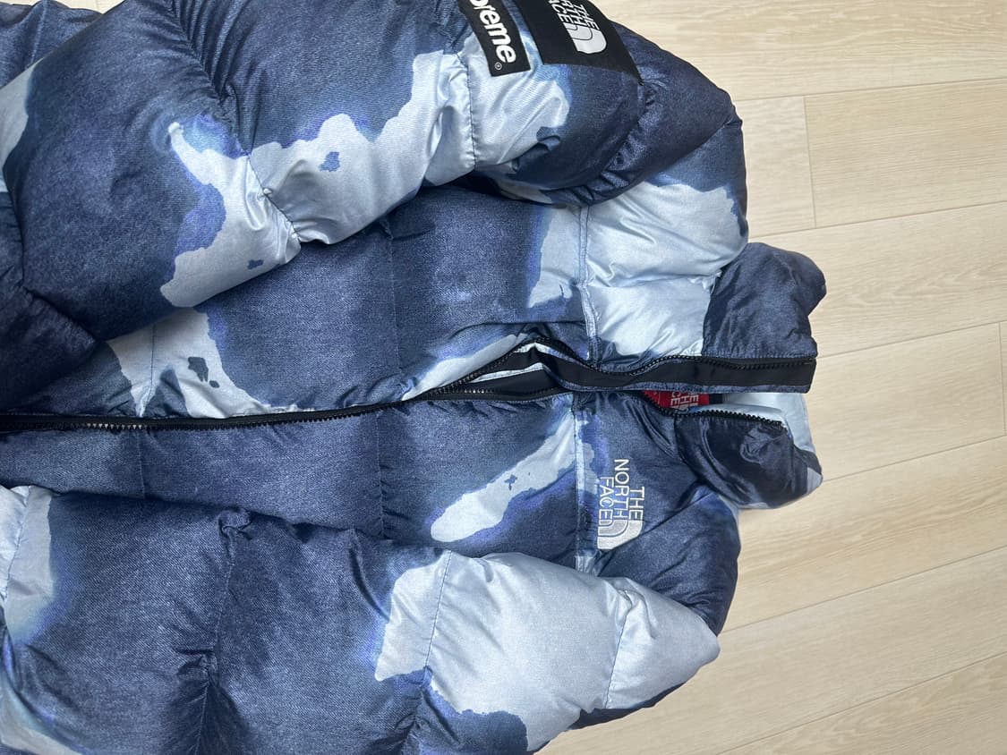 슈프림X노스페이스 블리치드 데님 프린트 눕시 자켓 인디고 21FW 상품이미지4