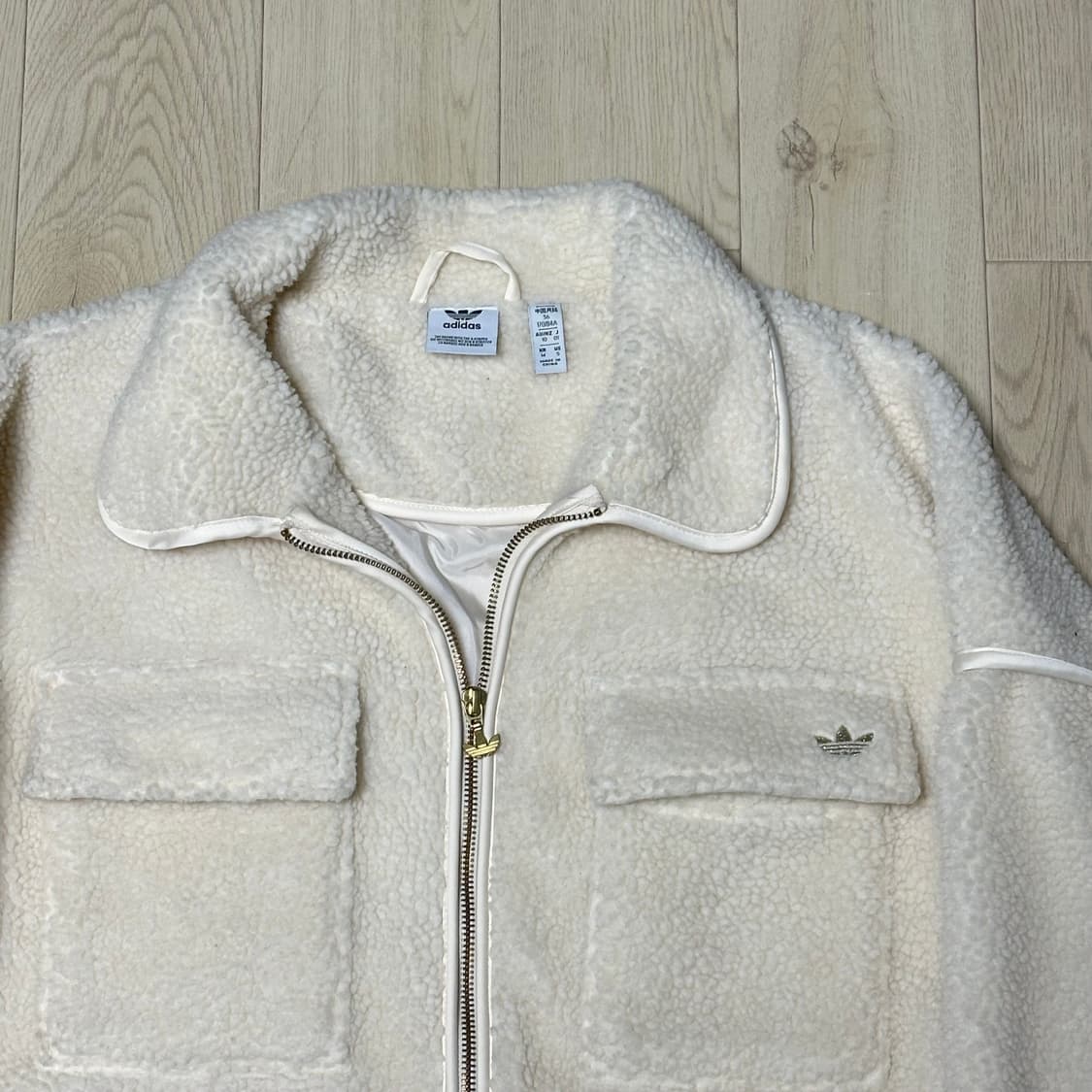아디다스 아이보리 쉐르파 집업 상품이미지2