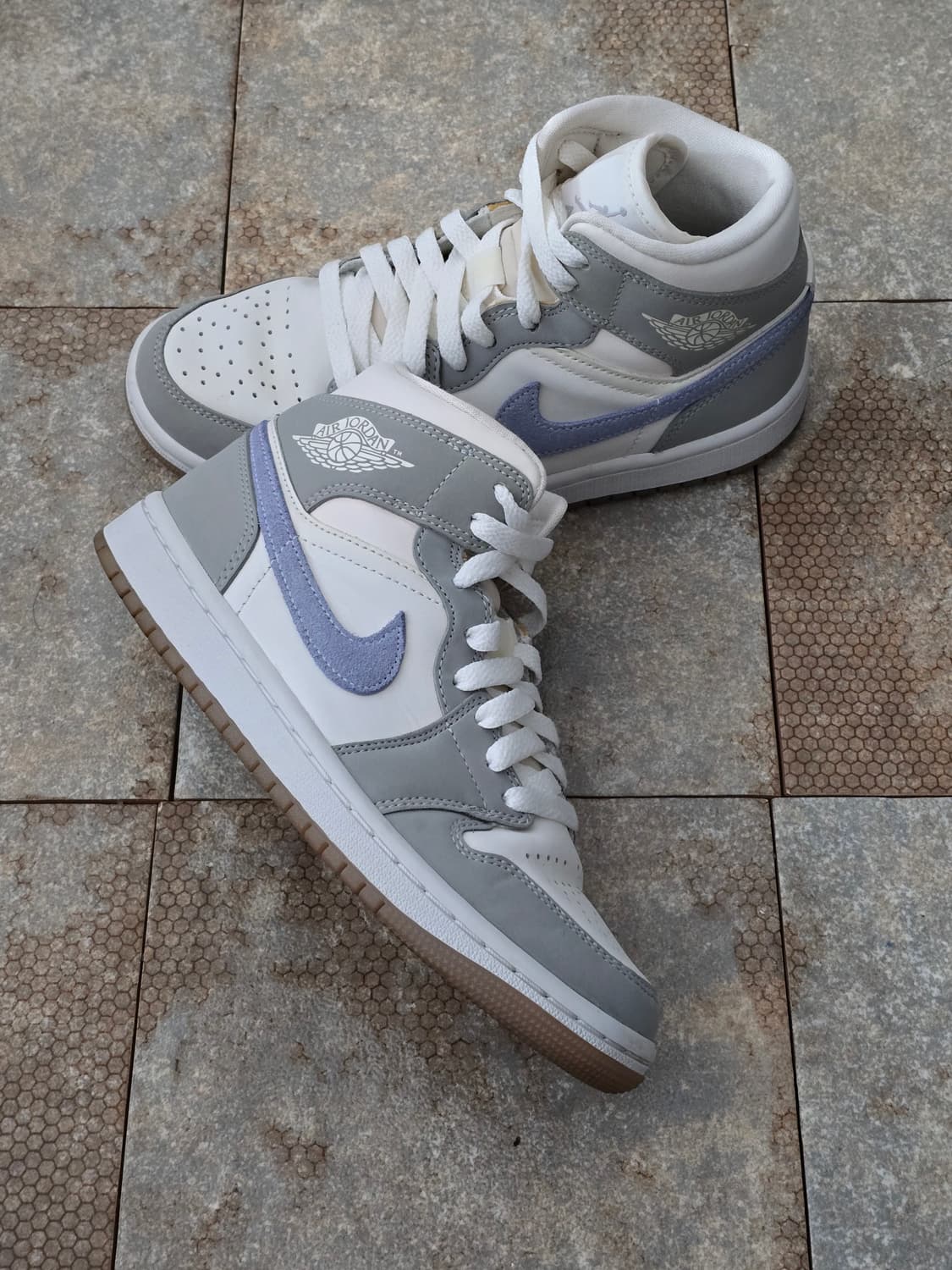 (220)나이키 조던 1 미드 울프 그레이  상품이미지6