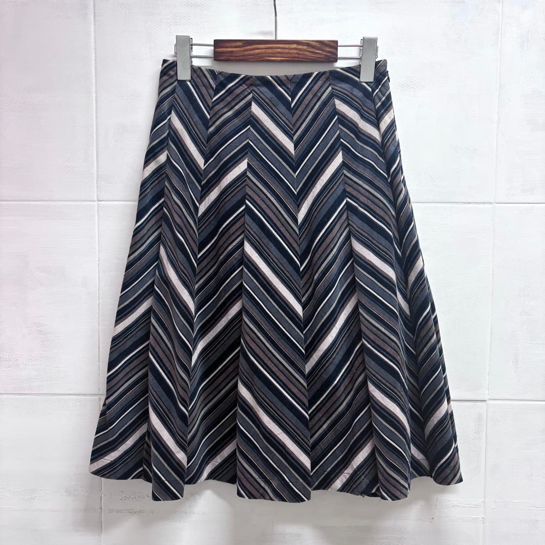 코듀로이 히피 그런지 스트라이프 미디 스커트 (JPN) 상품이미지1