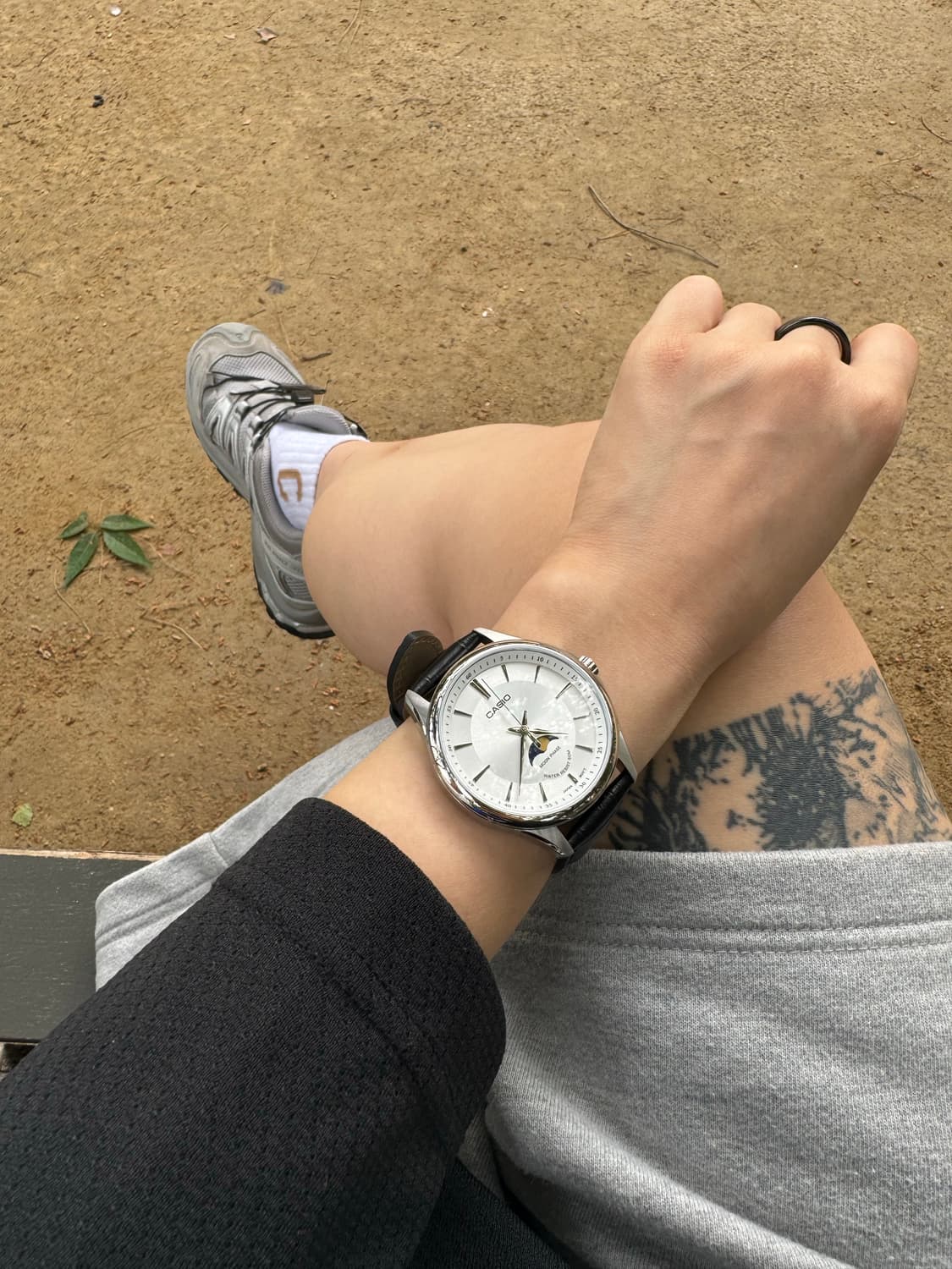카시오 CASIO 문페이즈 레더 손목시계 MTP-M100L-7AV 상품이미지4
