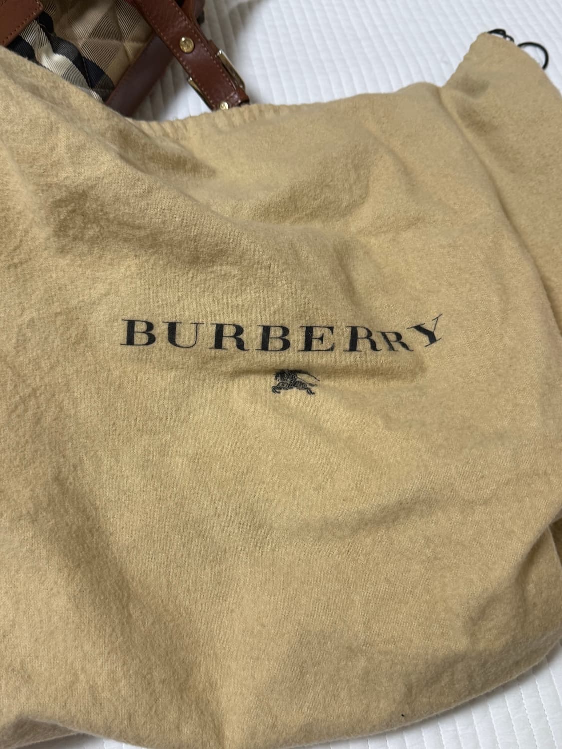 버버리 체크 토트백 정품 상품이미지5