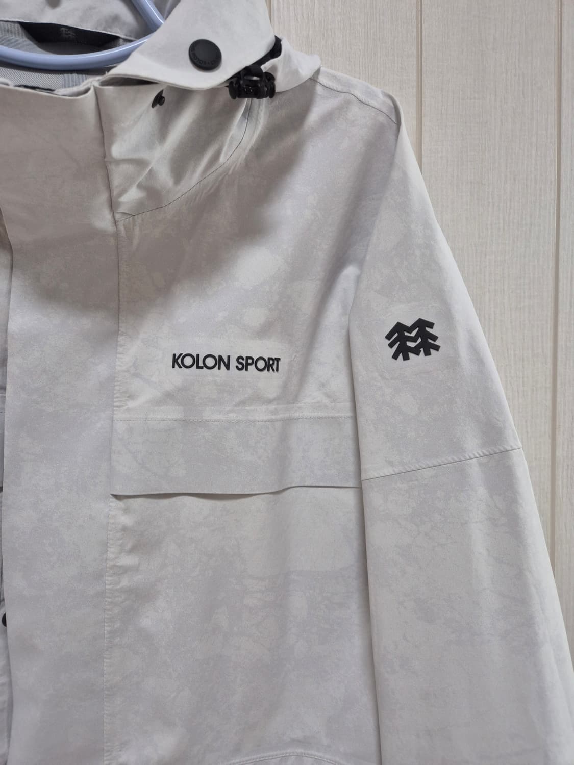 코오롱스포츠의 기능성 자켓 상품이미지2