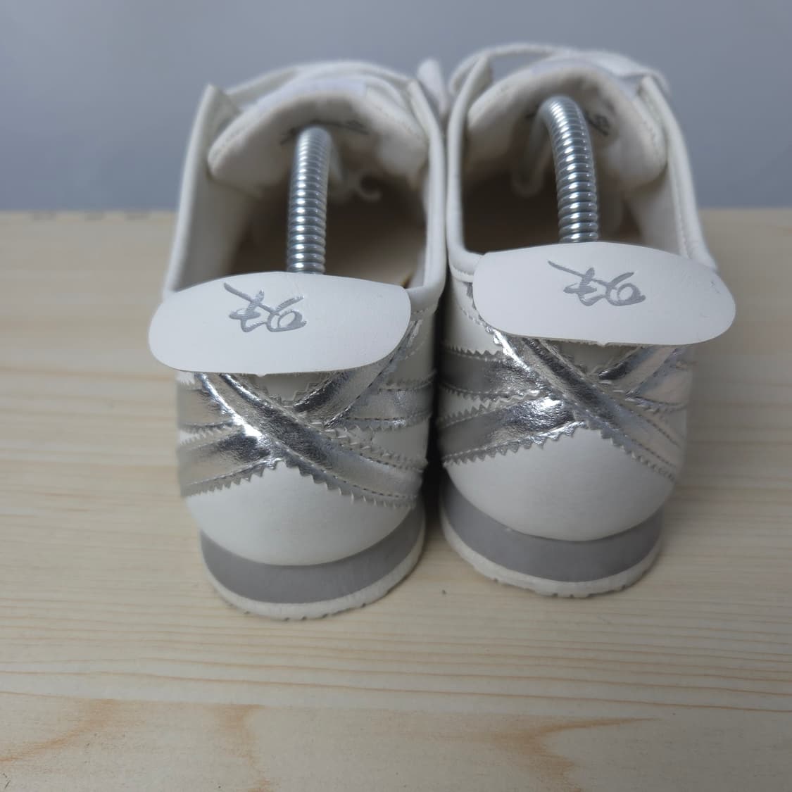 235 언코리 스노우 실버 스니커즈 운동화 상품이미지3