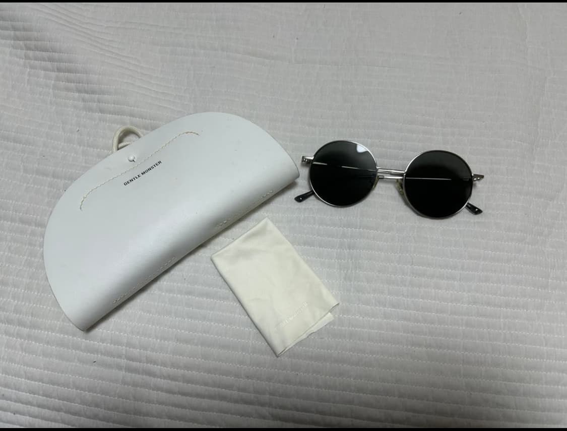 젠틀몬스터 미드나잇선 블랙 팝니다 상품이미지1