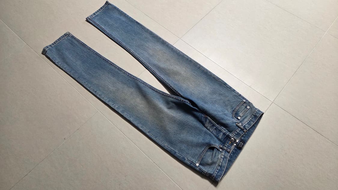 APC 아페쎄 뉴스탠다드 클래식 데님 팬츠  상품이미지9