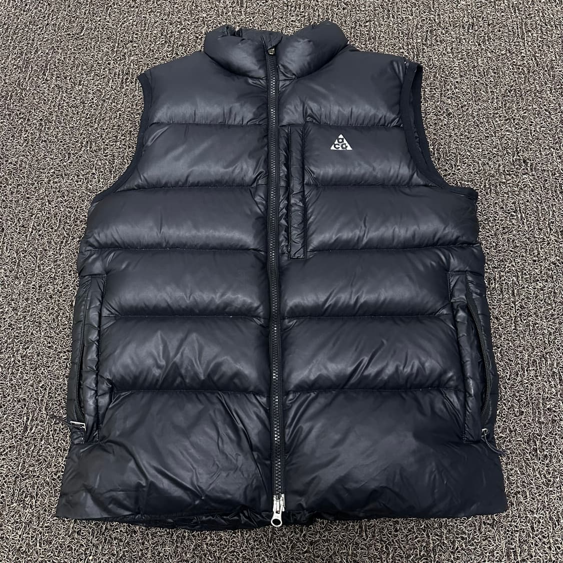 NIKE 나이키 ACG 구스다운 패딩 조끼 블랙 M 상품이미지1