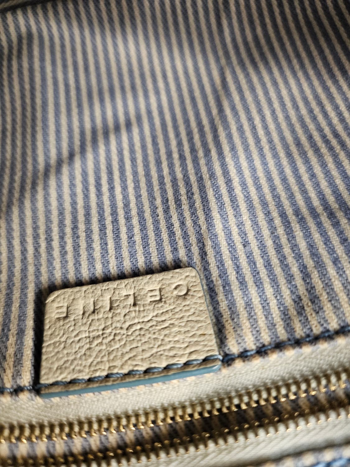 CELINE 셀린느 마카담 트리옹프 캔버스 및 가죽 숄 더백 상품이미지8