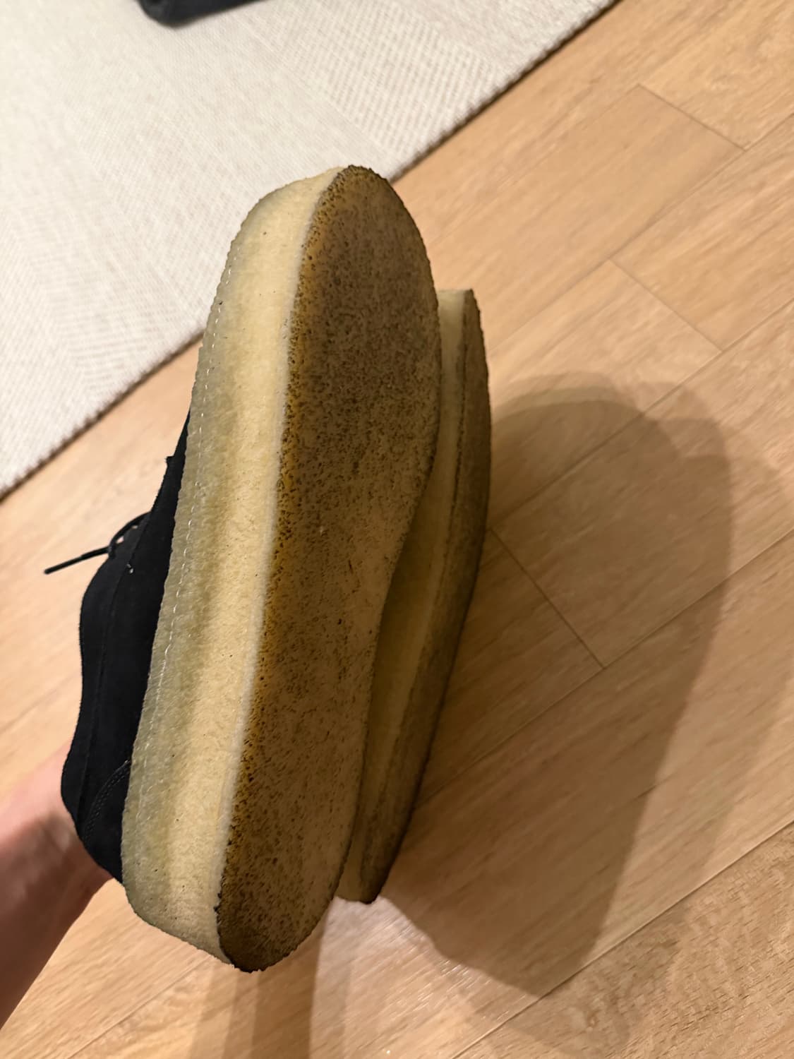 로스트가든 유니폼 크레페 더비 블랙 상품이미지3