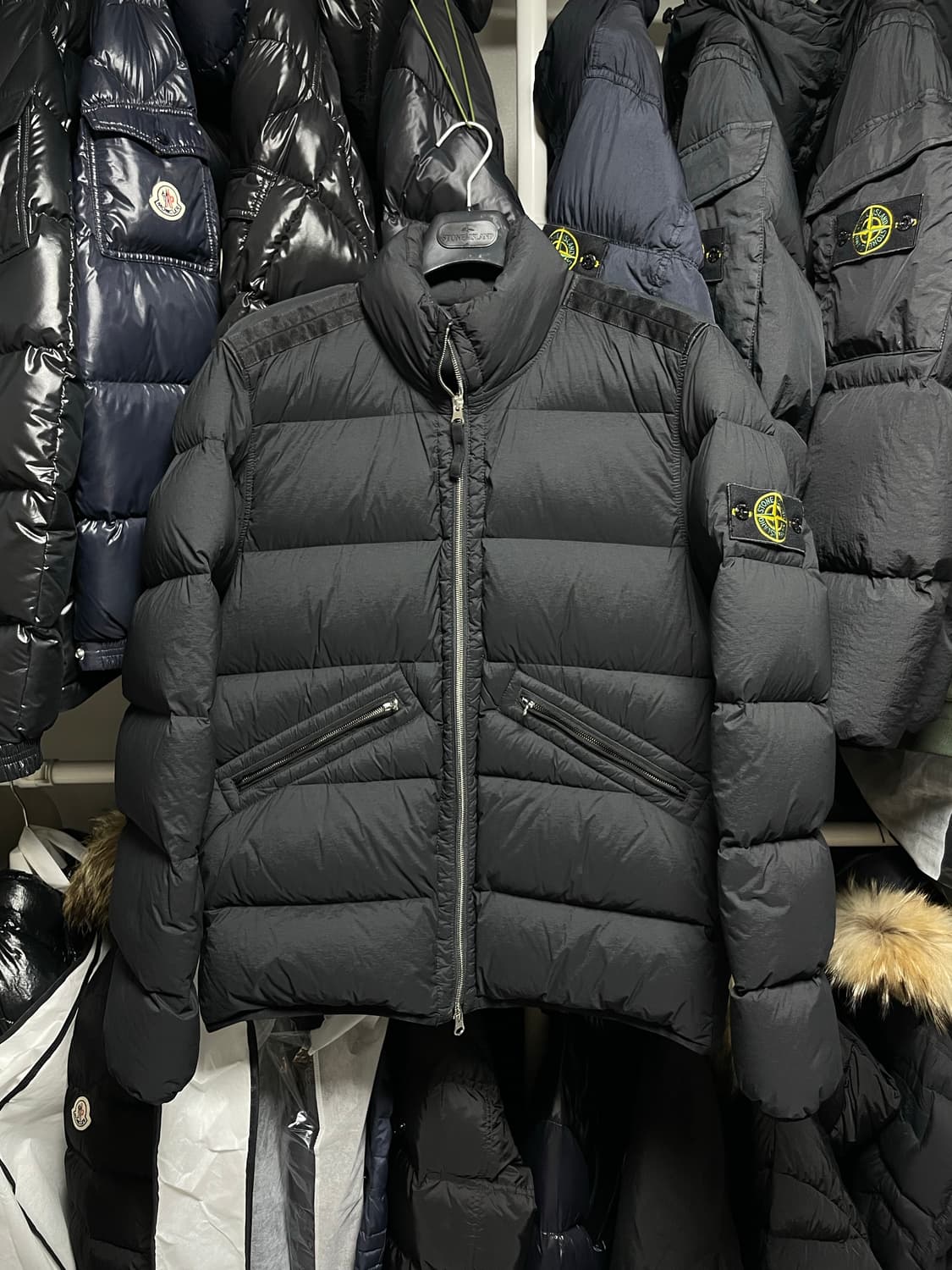 [M사이즈] 24FW 스톤아일랜드 심리스 나일론 다운 패딩 자켓 상품이미지1