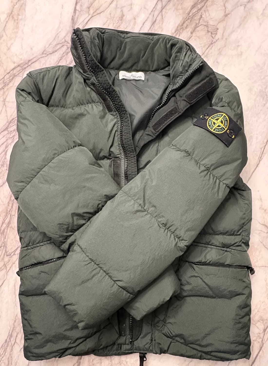 스톤아일랜드 가먼트다잉 크링클랩스 패딩 카키 상품이미지1