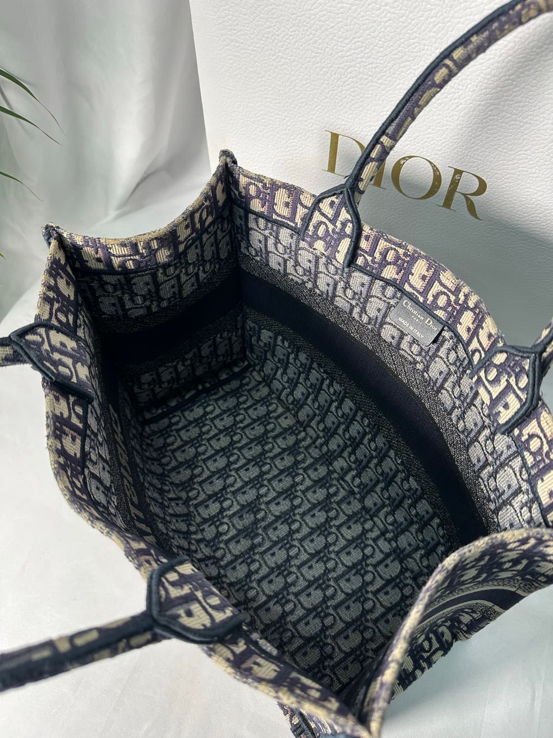 디올 오블리크 북토트 미디움  상품이미지9