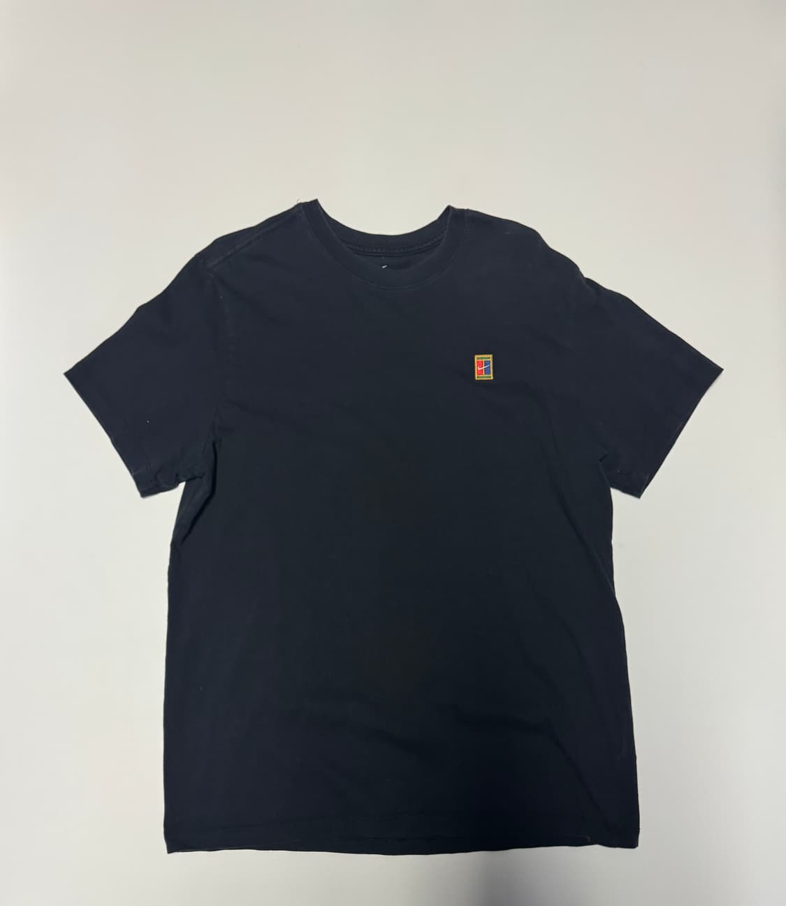 나이키 Nike 테니스 스우시 로고 반팔 티셔츠 M 블랙 상품이미지1