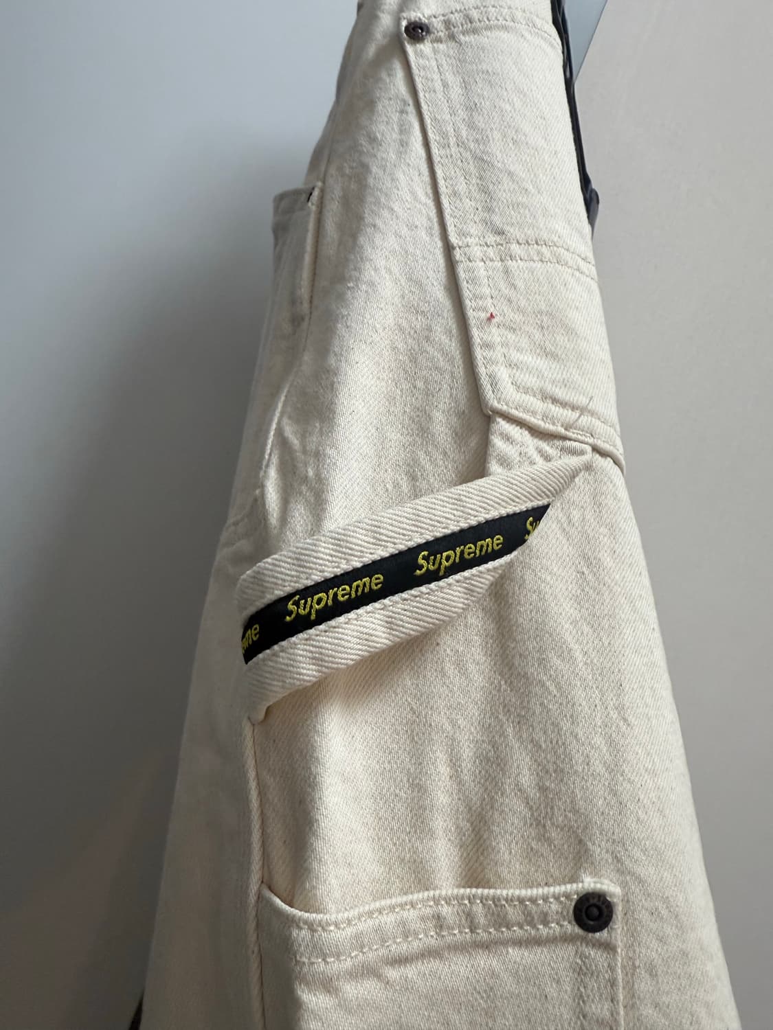 슈프림 원 더블 니 페인터 팬츠 내츄럴 25ss 상품이미지5