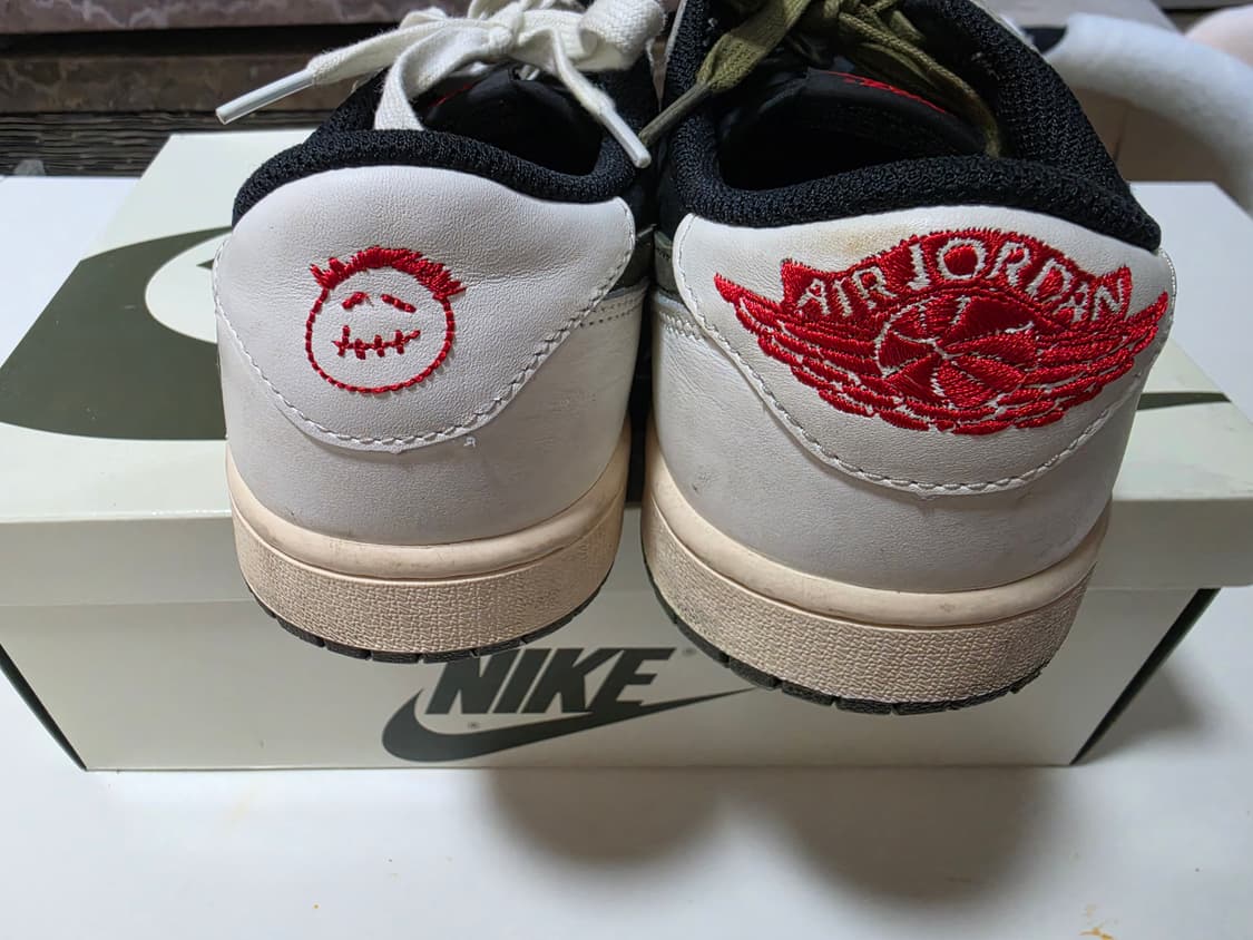 트래비스 스캇 레트로 로우 미디움 올리브 270 상품이미지5